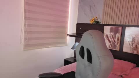 Snapshot of misscheelsee_as chatting on October 2025 02:50:01 PM misscheelsee_as online show from October 2025 02:50:01 PM