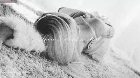 Chloe freelance model Please your thumbs up are important  online show from October 2025 11:24:02 PM