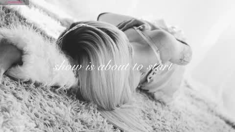 Chloe freelance model Please your thumbs up are important  online show from February 2026 11:28:02 PM