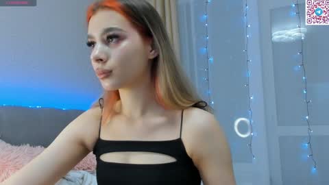 Snapshot of misseliss chatting on February 2025 08:58:01 PM Hello dear my name Elisa online show from February 2025 08:58:01 PM