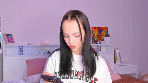 Hello dear my name Elisa online show from March 2026 05:43:01 PM