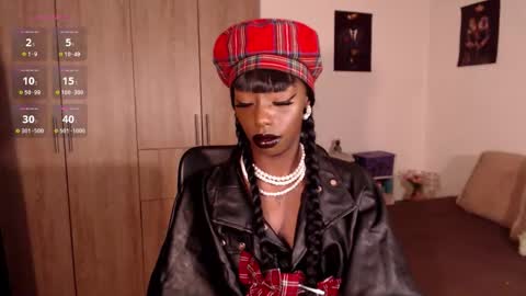 Snapshot of missemilie1 chatting on November 2025 11:07:02 PM Emilie Diaz online show from November 2025 11:07:02 PM