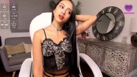 Snapshot of missfrancia_ chatting on November 2025 01:00:02 PM Amelia Leon online show from November 2025 01:00:02 PM