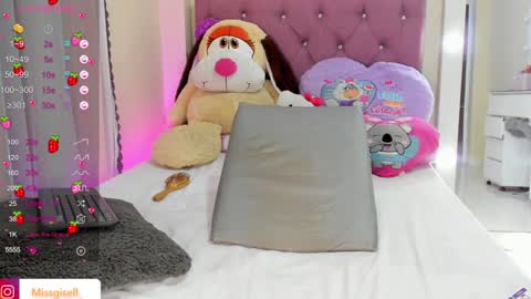 Snapshot of missgissel chatting on January 2025 06:49:02 PM Gisell Gigi online show from January 2025 06:49:02 PM