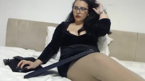 missgloria26 online show from March 2026 07:19:01 PM