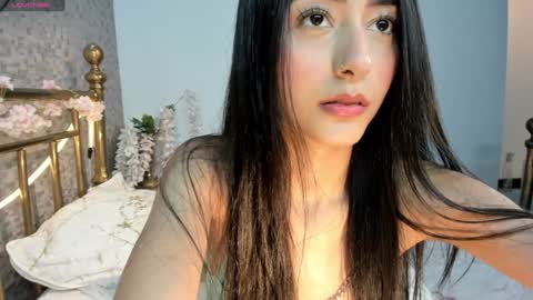 sofia online show from January 2025 07:12:01 PM