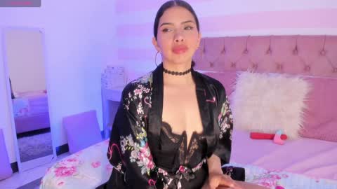 Snapshot of misshiller_gh chatting on January 2025 03:35:01 AM Melany Hiller online show from January 2025 03:35:01 AM