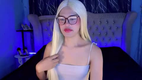 im your queen steffie online show from March 2026 05:08:02 AM