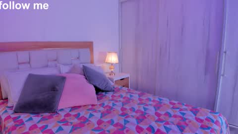 Snapshot of missjuliaa_ chatting on September 2025 03:17:02 AM A N N Y online show from September 2025 03:17:02 AM