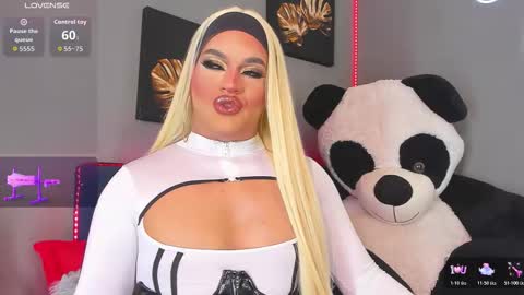 kassandra lazcano online show from January 2026 01:30:01 AM