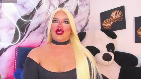 kassandra lazcano online show from May 2026 01:33:01 AM