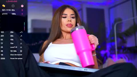 misskiarra online show from February 2026 08:38:02 PM