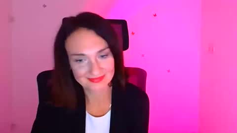 Christina online show from October 2025 01:40:02 PM