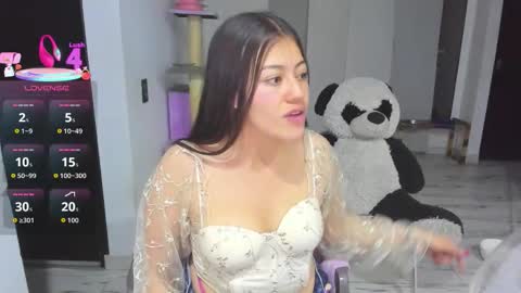 Loren online show from February 2026 02:21:01 AM