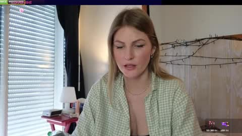 Misslucci online show from January 2025 01:08:02 PM