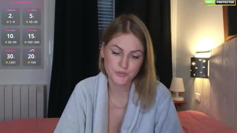 Misslucci online show from November 2025 04:29:01 PM