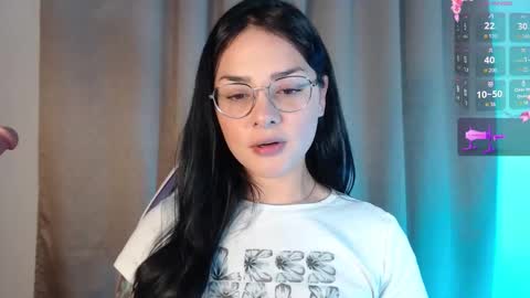 missmariana_ online show from December 2025 11:44:02 PM