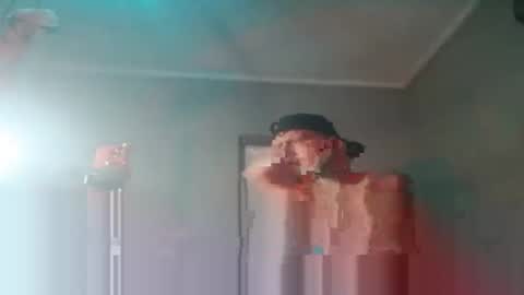 Snapshot of missmeandre chatting on December 2025 11:24:01 PM 4bdn couple online show from December 2025 11:24:01 PM