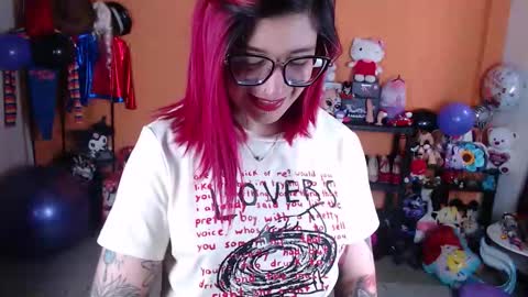 Miss Mia online show from September 2025 02:16:01 PM