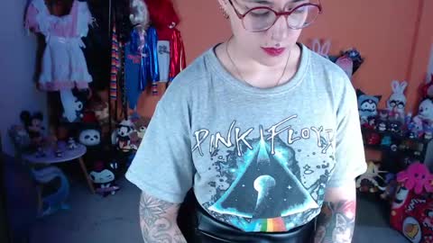 Miss Mia online show from May 2026 10:48:02 PM