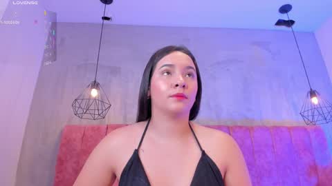 Mia  online show from May 2026 12:22:02 PM