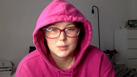 Snapshot of missmistressmal chatting on November 2025 02:39:01 PM missmistressmal online show from November 2025 02:39:01 PM