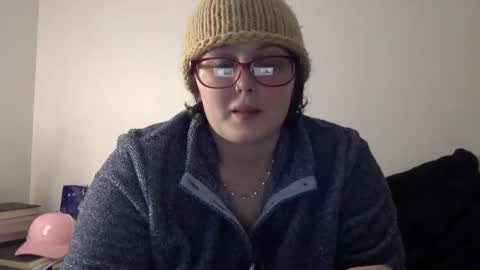 Snapshot of missmistressmal chatting on November 2025 06:01:01 PM missmistressmal online show from November 2025 06:01:01 PM