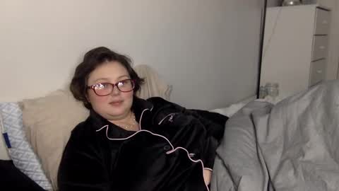 Snapshot of missmistressmal chatting on December 2025 10:42:01 AM missmistressmal online show from December 2025 10:42:01 AM