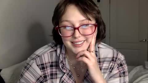 Snapshot of missmistressmal chatting on December 2025 10:15:01 PM missmistressmal online show from December 2025 10:15:01 PM