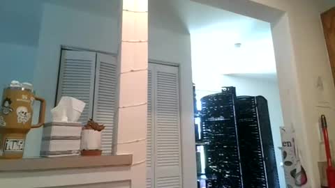 MissMona online show from May 2026 05:18:02 PM