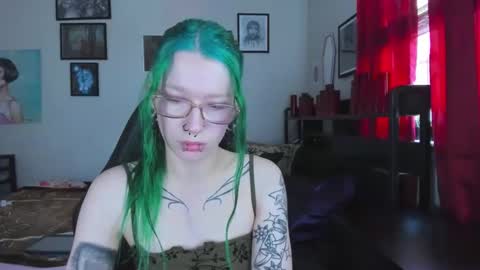 Mistress Nikki Vill online show from May 2026 05:11:01 PM