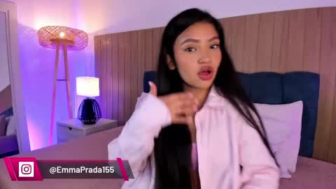 Emma Prada online show from May 2026 12:11:02 PM