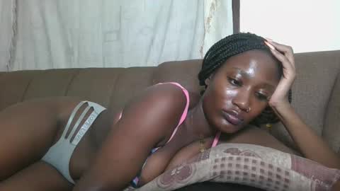 pretty gal online show from October 2025 12:00:02 AM