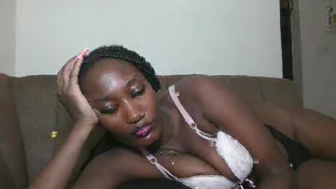 pretty gal online show from October 2025 09:54:02 AM