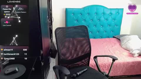 Snapshot of misspurple4 chatting on January 2025 12:15:01 AM kassandra online show from January 2025 12:15:01 AM