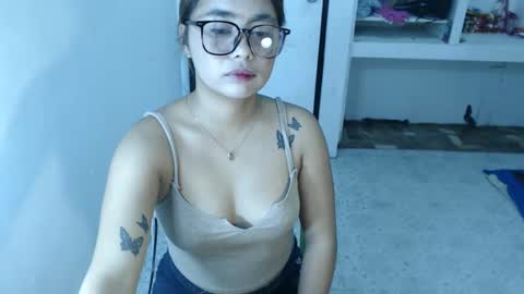 Snapshot of missrheameasexy chatting on March 2025 07:05:02 PM missRHEA online show from March 2025 07:05:02 PM