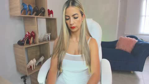 Miss Rhodes online show from March 2025 08:00:01 PM