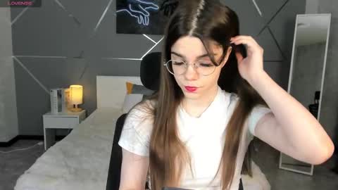 Snapshot of misss_evelyne chatting on January 2026 08:08:01 AM misss_evelyne online show from January 2026 08:08:01 AM