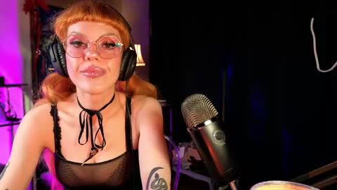 Tacodeluxe online show from May 2026 02:18:01 AM