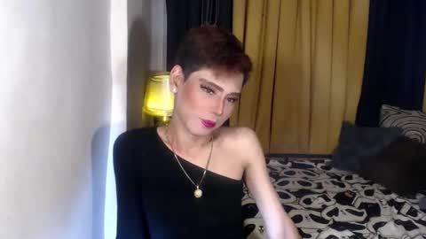 Stella online show from April 2026 07:22:01 PM
