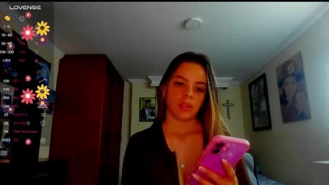 Snapshot of missvalery1 chatting on May 2026 11:00:01 PM missvalery1 online show from May 2026 11:00:01 PM