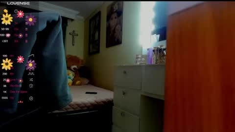 Snapshot of missvalery1 chatting on June 2026 11:24:01 PM missvalery1 online show from June 2026 11:24:01 PM