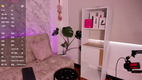 Pau OFmissweetpeach online show from May 2026 08:59:01 PM