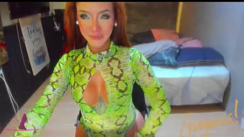 Snapshot of misswet1wild chatting on September 2025 10:59:02 PM glorious Trans online show from September 2025 10:59:02 PM