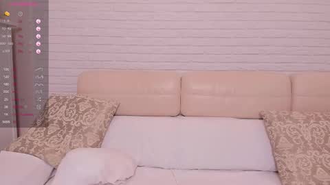 Snapshot of missxcaprice chatting on September 2025 01:06:01 AM missxcaprice online show from September 2025 01:06:01 AM