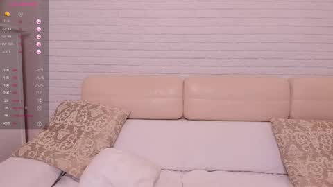 Snapshot of missxcaprice chatting on October 2025 02:42:01 AM missxcaprice online show from October 2025 02:42:01 AM