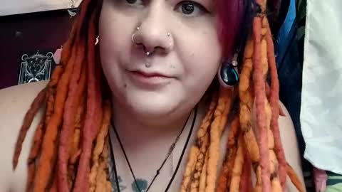 missxmoth444 online show from November 2025 09:28:01 PM