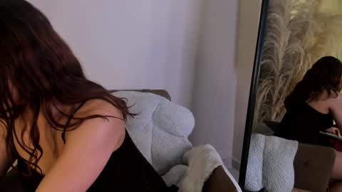 Miss online show from January 2025 11:45:01 PM