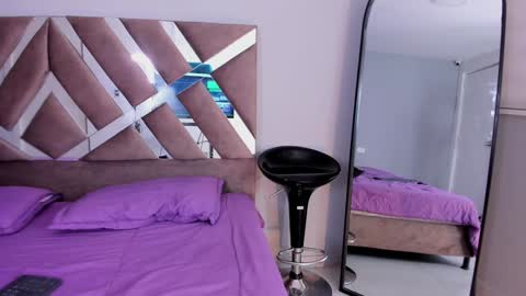 Miss online show from February 2025 07:42:01 PM