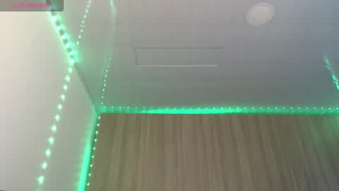 missy_kat87 online show from October 2025 08:39:01 PM